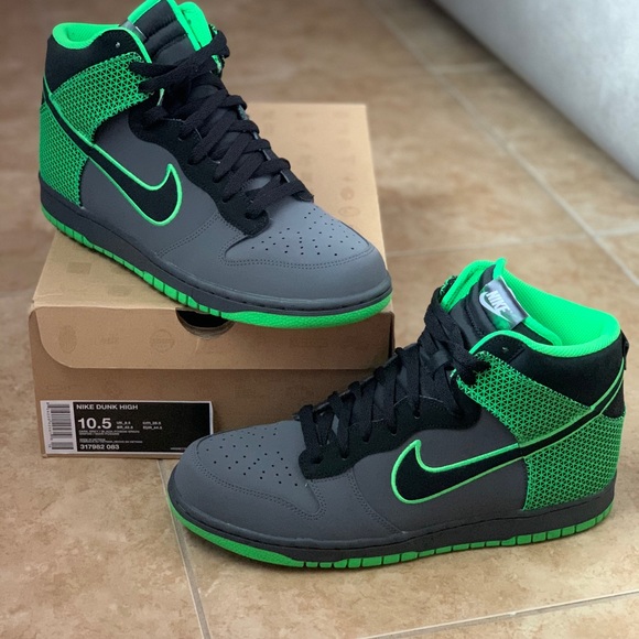 nike sb dunk poison